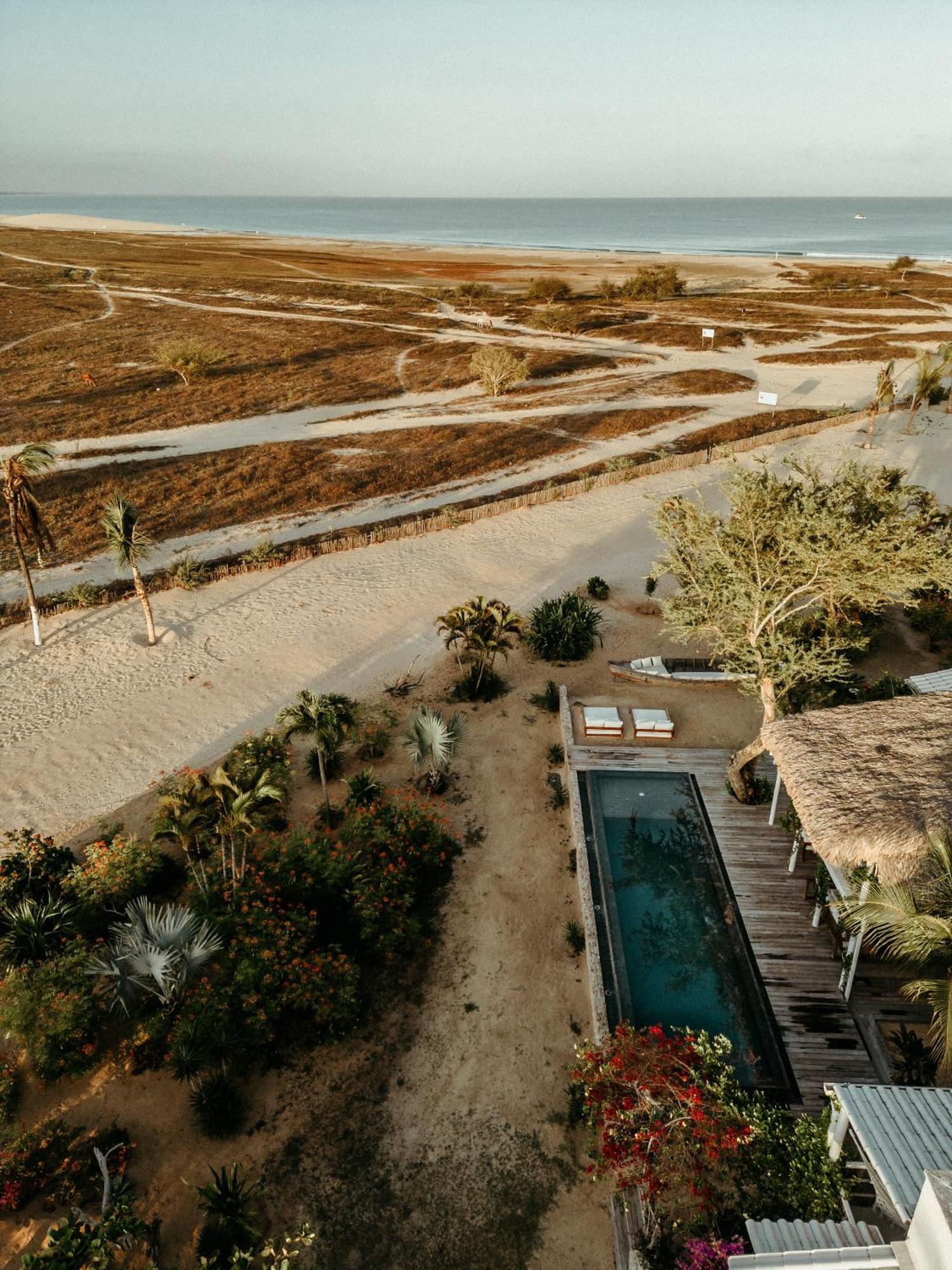 Villa Praia - La Villa Group จีโจกา จี เจรีกวากวารา ภายนอก รูปภาพ