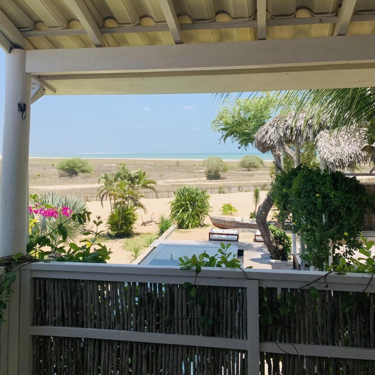 Villa Praia - La Villa Group จีโจกา จี เจรีกวากวารา ภายนอก รูปภาพ