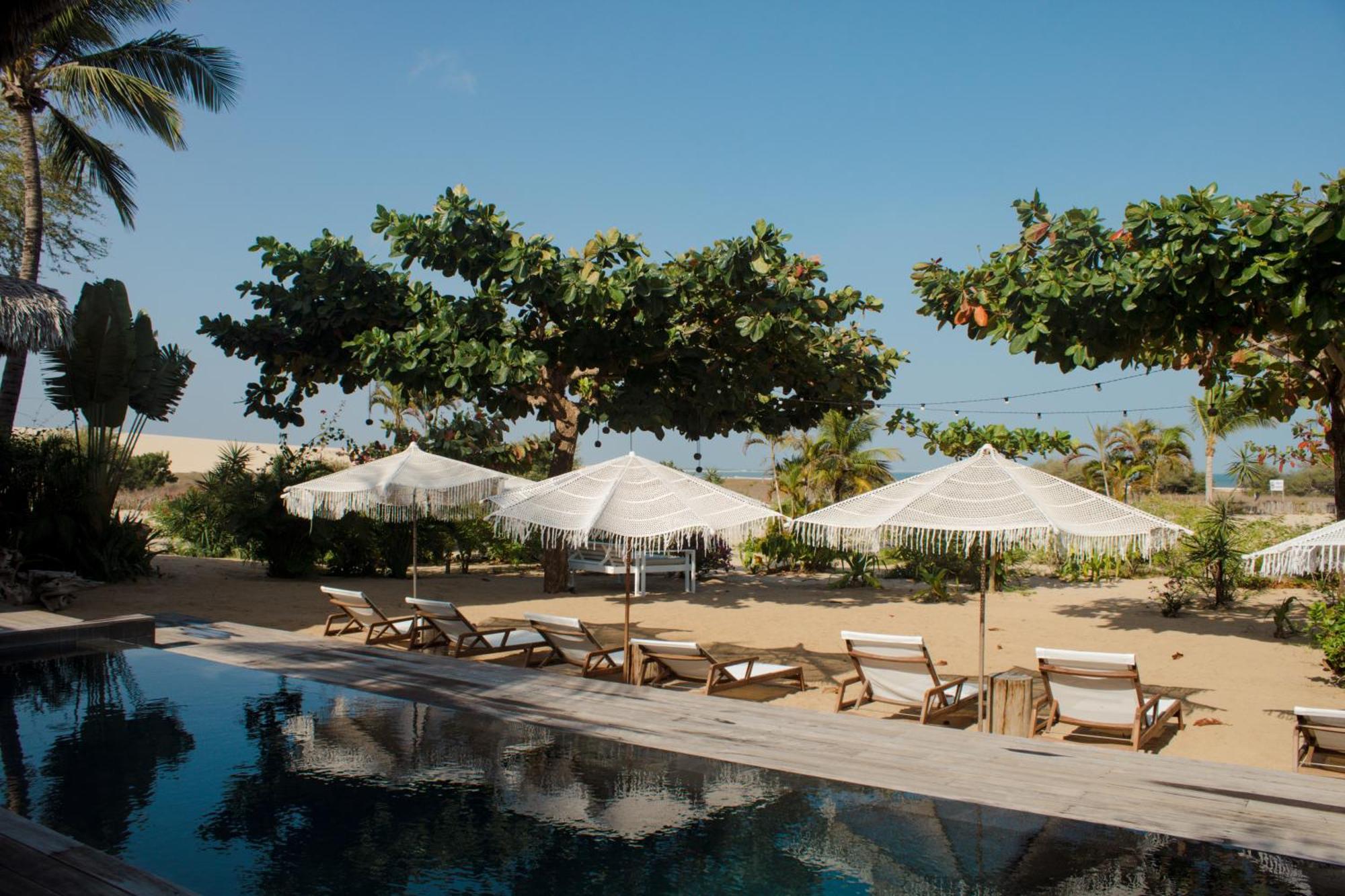 Villa Praia - La Villa Group จีโจกา จี เจรีกวากวารา ภายนอก รูปภาพ